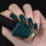 ILNP Cheers forest green holographic nail polish swatch